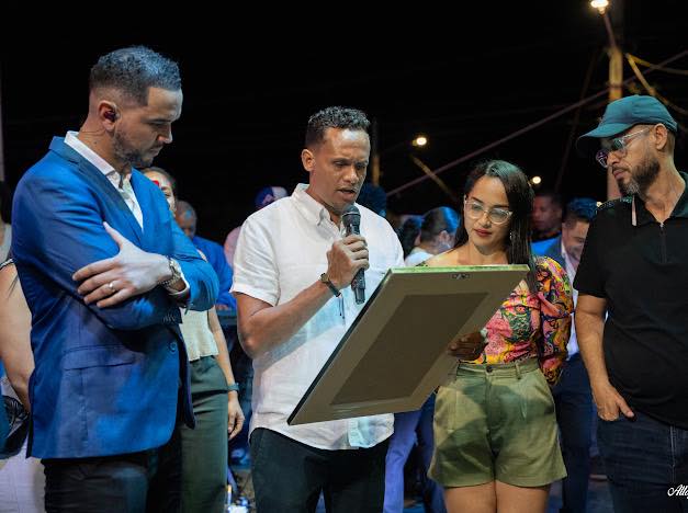 Imágenes de una noche fenomenal en las patronales altagracianas de nagua, 2026 con la presentación estelar de Yiyo Sarante.